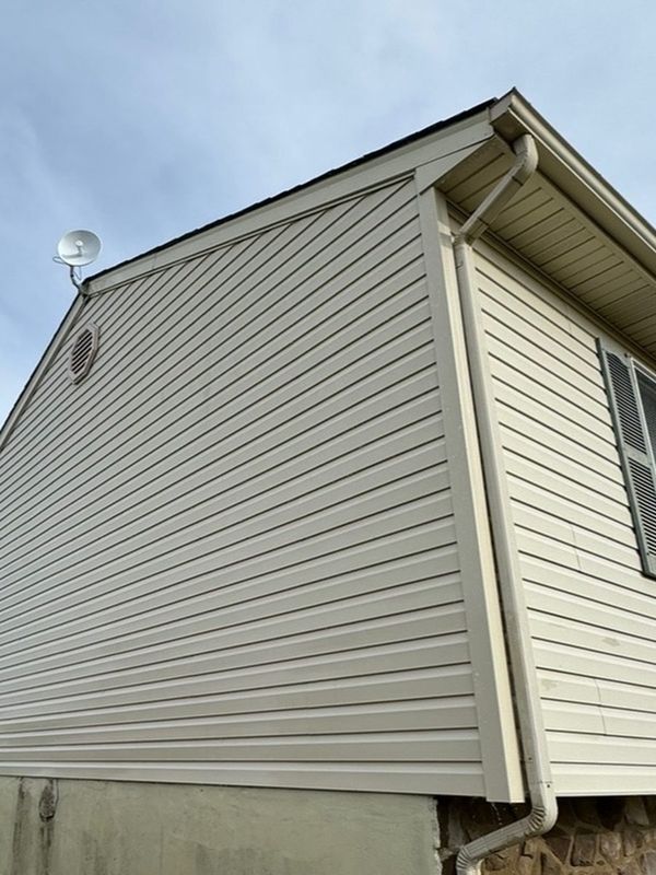 Siding after exterior cleaning